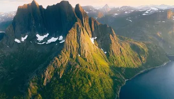 Norvège Majestueuse – Expédition en Arctique à la lueur des Aurores Boréales