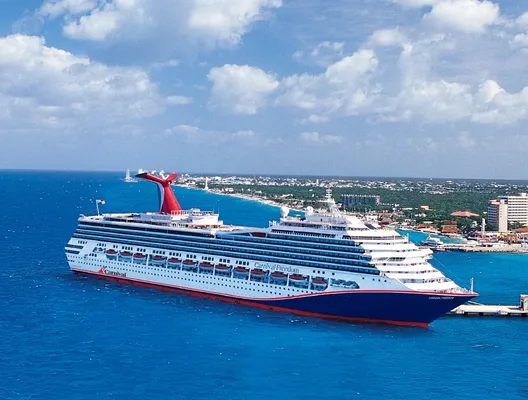 navire carnival freedom