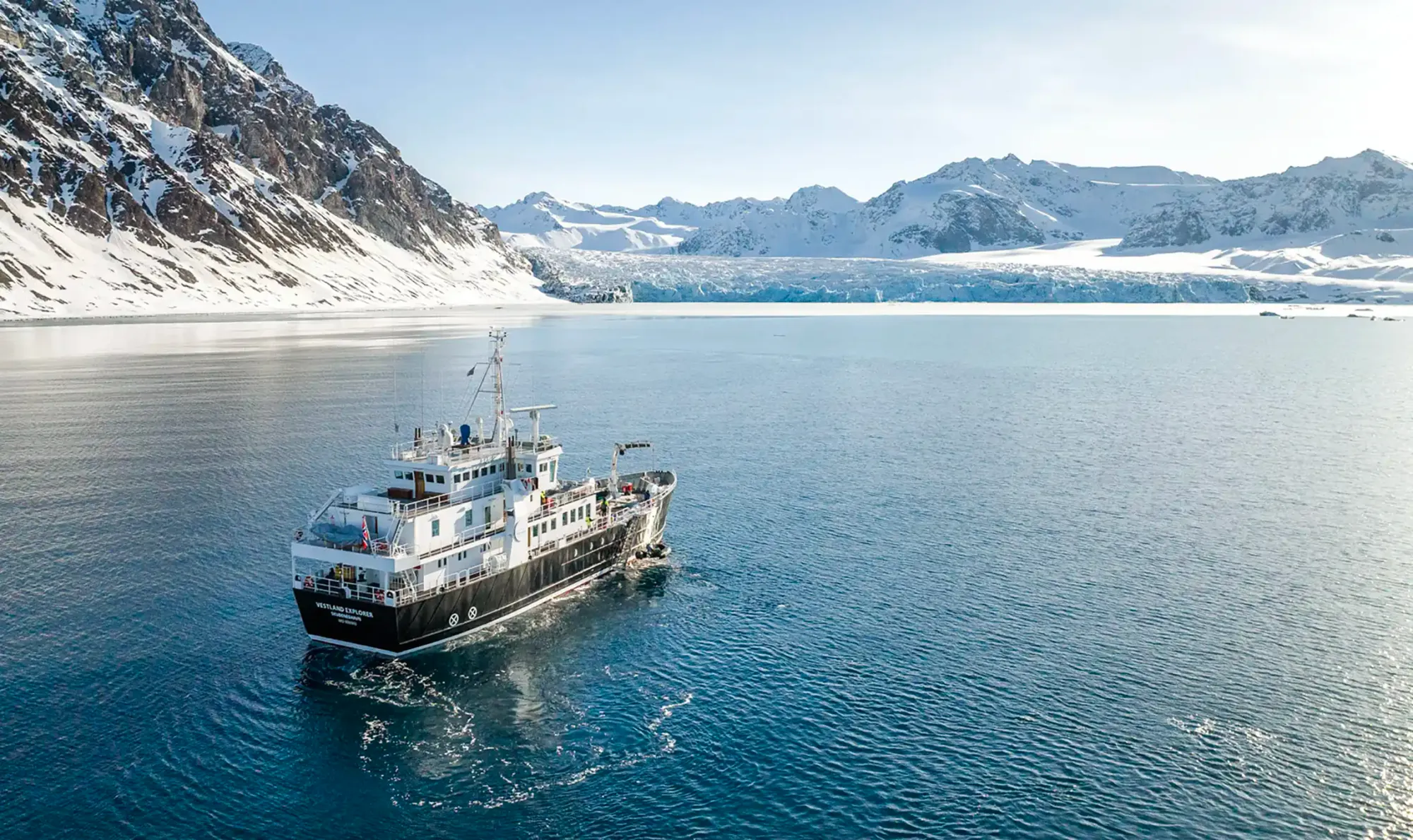 navire le grand explorer de grands espaces