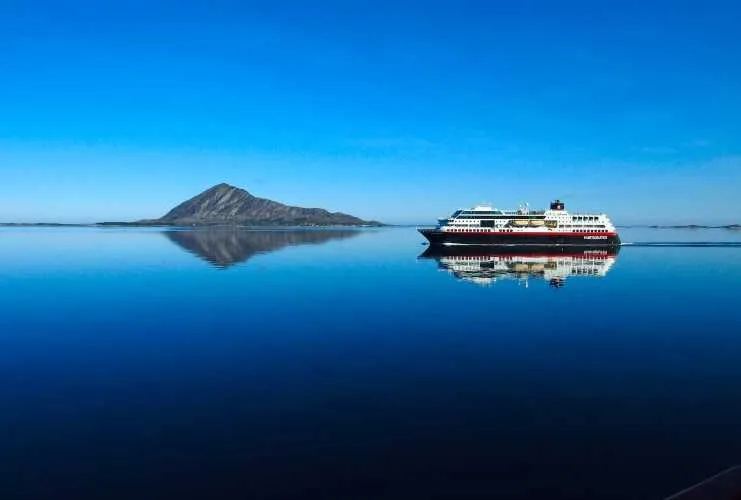 MS Trollfjord
