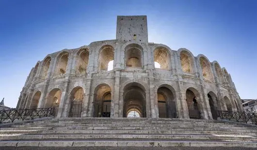 Arles