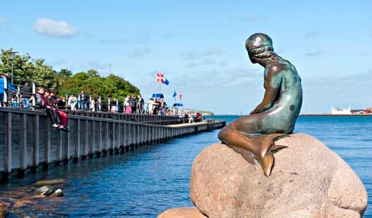 la petite sirene, un monument celebre a decouvrir a copenhague lors d’une croisiere baltique