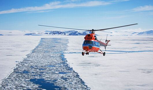 survol en helicoptere au pole nord